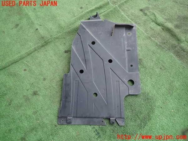 2UPJ-9230991721]BMW 320d ツーリング(8C20)アンダーカバー1 中古 (F31)_2