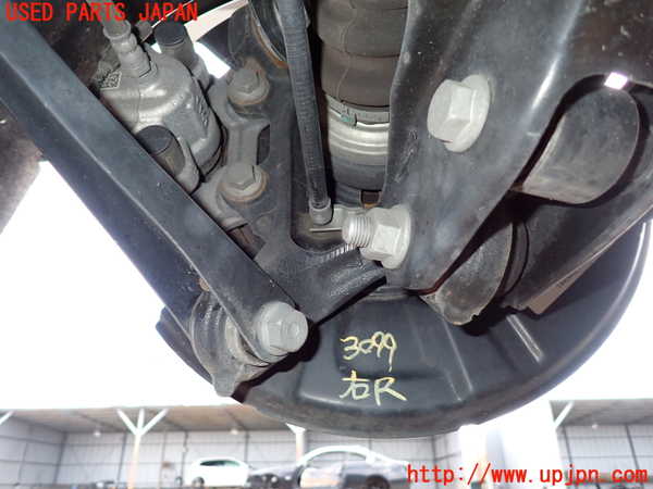 2UPJ-9230994300]BMW 320d ツーリング(8C20)右リアナックルハブ 中古 (F31)_2