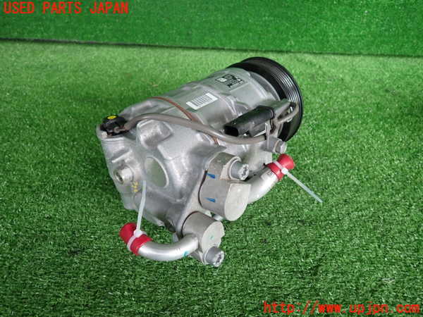 2UPJ-9230996025]BMW 320d ツーリング(8C20)エアコンコンプレッサー 中古 (F31)_2