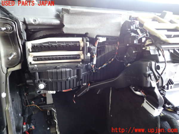 2UPJ-9230996081]BMW 320d ツーリング(8C20)エバポレーター1 中古 (F31)_3