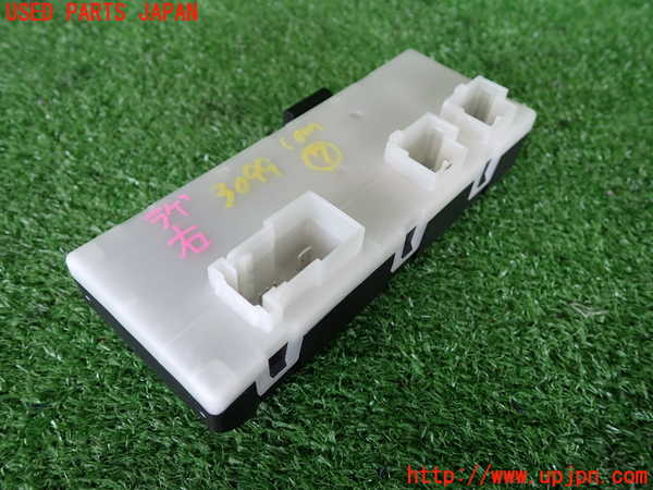 2UPJ-9230996152]BMW 320d ツーリング(8C20)コンピューター7 中古 (F31)_2