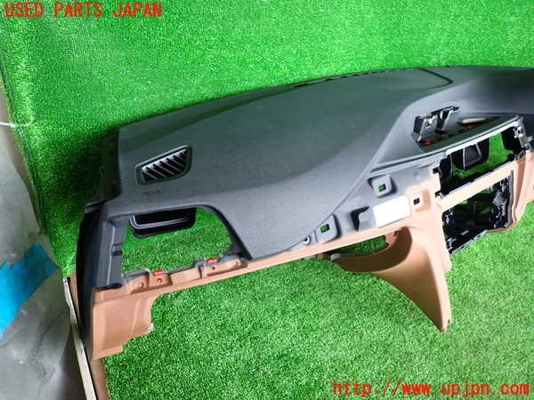 2UPJ-9230997505]BMW 320d ツーリング(8C20)ダッシュボード 中古 (F31)_3