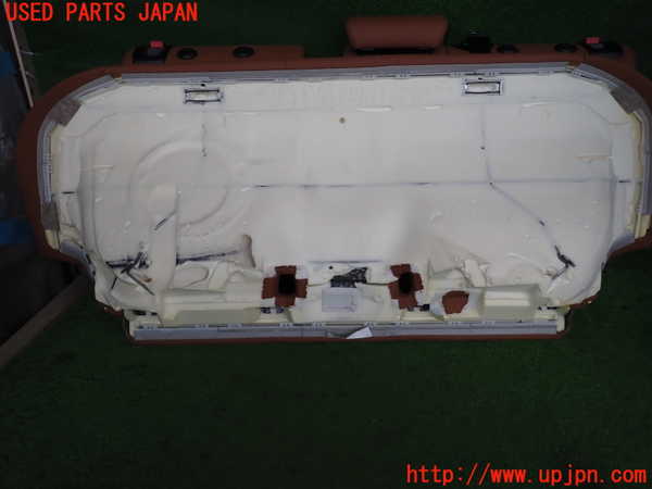 2UPJ-9230997385]BMW 320d ツーリング(8C20)リアシート 中古 (F31)_3