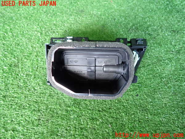 2UPJ-9230997527]BMW 320d ツーリング(8C20)エアコン吹き出し口2 (左) 中古 (F31)_3