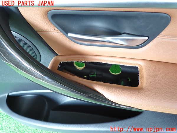 2UPJ-9230991234]BMW 320d ツーリング(8C20)右前ドア内張り 中古 (F31)_3