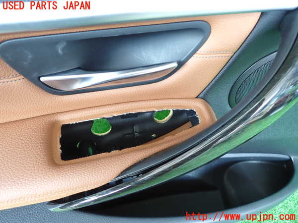 2UPJ-9230991264]BMW 320d ツーリング(8C20)左前ドア内張り 中古 (F31)_3