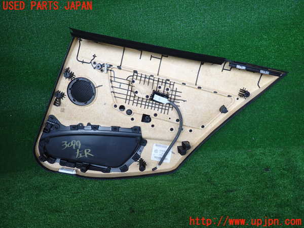 2UPJ-9230991324]BMW 320d ツーリング(8C20)左後ドア内張り 中古 (F31)_2