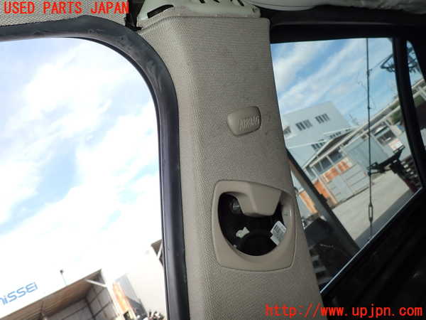 2UPJ-9230997665]BMW 320d ツーリング(8C20)右センターピラートリム 中古 (F31)_2