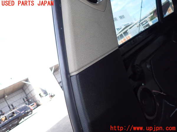 2UPJ-9230997665]BMW 320d ツーリング(8C20)右センターピラートリム 中古 (F31)_3