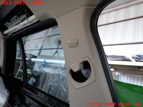2UPJ-9230997670]BMW 320d ツーリング(8C20)左センターピラートリム 中古 (F31)_2