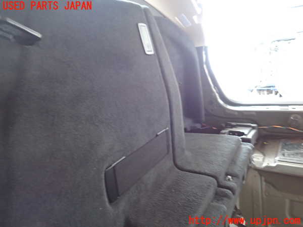 2UPJ-9230997675]BMW 320d ツーリング(8C20)右リアピラートリム 中古 (F31)_4