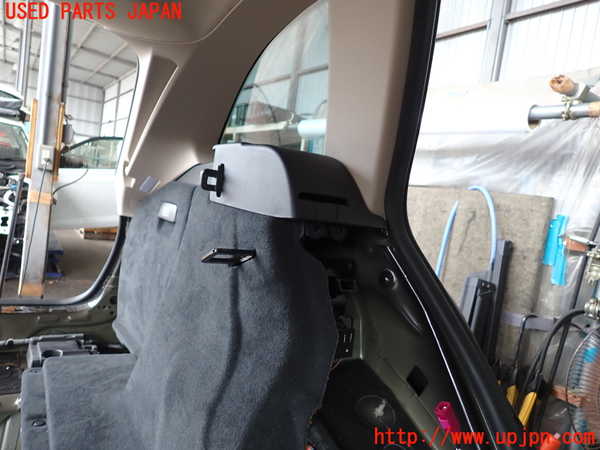2UPJ-9230997680]BMW 320d ツーリング(8C20)左リアピラートリム 中古 (F31)_3