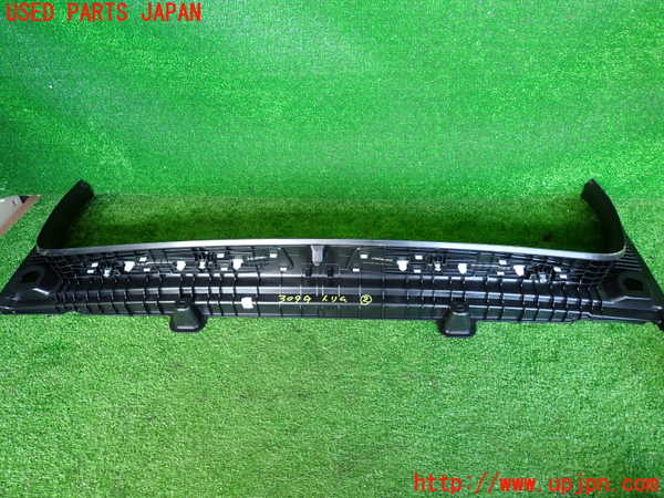 2UPJ-9230997692]BMW 320d ツーリング(8C20)内装トリム類2 中古 (F31)_5