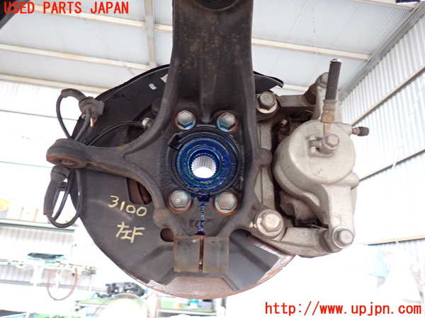 2UPJ-9231004295]エクストレイル(NT32)左フロントナックルハブ 中古_2