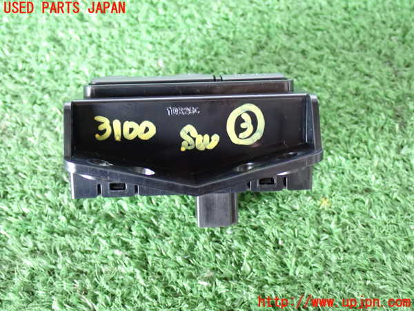 2UPJ-9231006308]エクストレイル(NT32)スイッチ3 (メーター照度、TRIP RESET) 中古_2