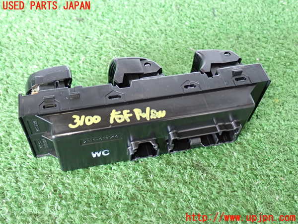 2UPJ-9231006240]エクストレイル(NT32)右前パワーウィンドウスイッチ 中古_2