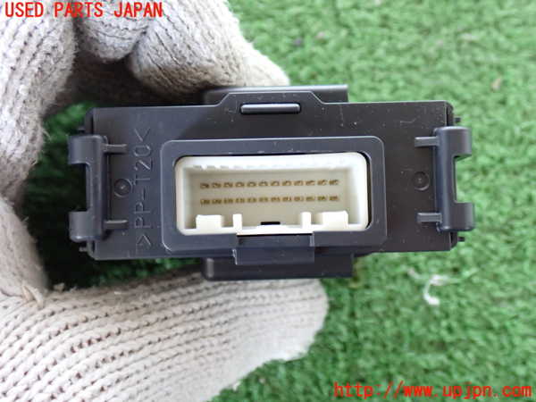 2UPJ-9231006150]エクストレイル(NT32)コンピューター5 中古_2