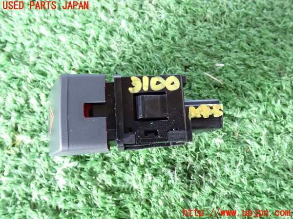 2UPJ-9231006290]エクストレイル(NT32)ハザードスイッチ 中古_2