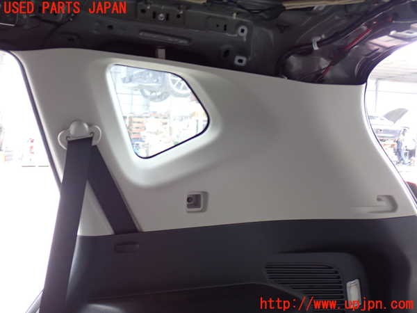2UPJ-9231007675]エクストレイル(NT32)右リアピラートリム 中古_2