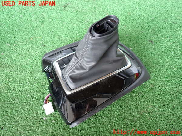 2UPJ-9231007575]エクストレイル(NT32)シフトブーツ 中古_3