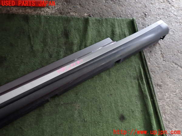 2UPJ-9231011390]マセラティ・ギブリ(MG30D)右サイドステップ 中古_2