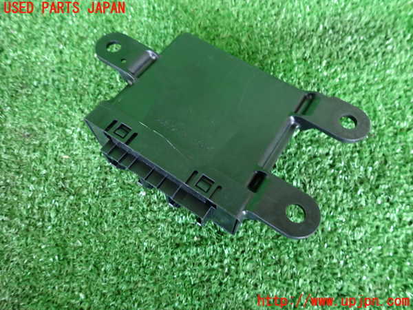 2UPJ-9231016148]マセラティ・ギブリ(MG30D)コンピューター3 (パーキングアシスト) 中古_2
