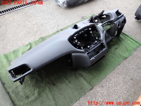 2UPJ-9231017505]マセラティ・ギブリ(MG30D)ダッシュボード 中古_2