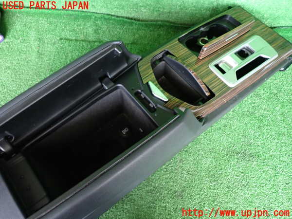 2UPJ-9231017540]マセラティ・ギブリ(MG30D)センターコンソール 中古_3
