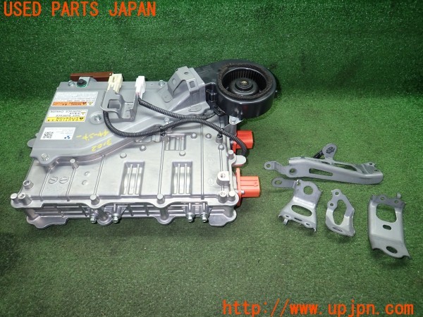 3UPJ=9231020579]プリウスPHV(ZVW52)前期 純正 G9090-47030 EVチャージャー 中古_4