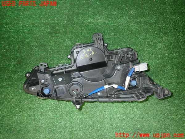 2UPJ-9231021162]プリウスPHV(ZVW52)左ウィンカーレンズ 中古_2