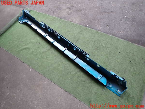 2UPJ-9231021390]プリウスPHV(ZVW52)右サイドステップ 中古_4