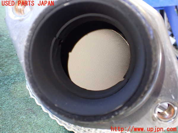 2UPJ-9231022041]プリウスPHV(ZVW52)エキマニ1 中古_2