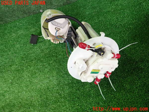 2UPJ-9231022510]プリウスPHV(ZVW52)燃料ポンプ 中古_2
