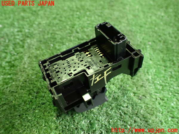 2UPJ-9231026245]プリウスPHV(ZVW52)左前パワーウィンドウスイッチ 中古_2