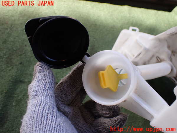 2UPJ-9231026791]プリウスPHV(ZVW52)ウォッシャータンク1 中古_3