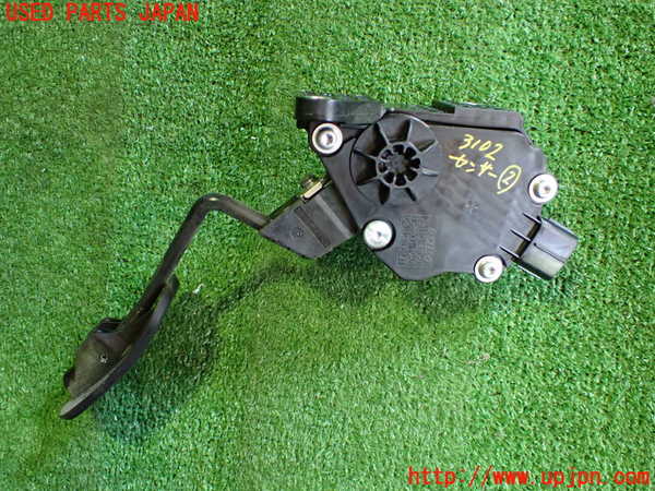 2UPJ-9231026382]プリウスPHV(ZVW52)センサー2 (アクセル) 中古_2