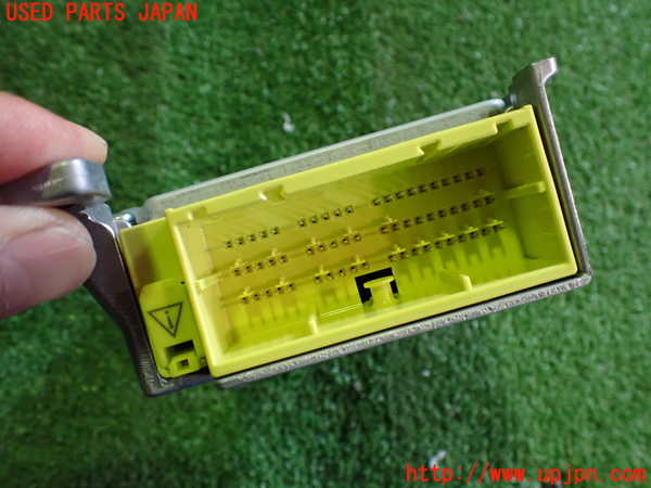 2UPJ-9231026145]プリウスPHV(ZVW52)エアバッグコンピューター 中古_3