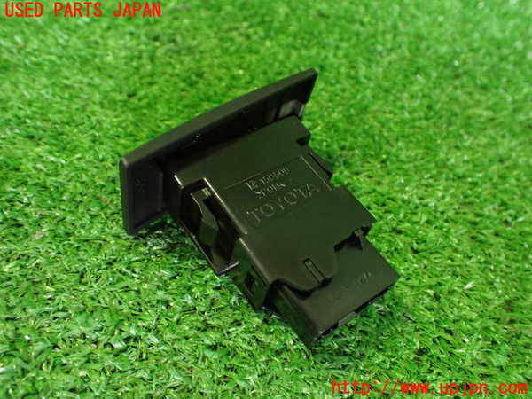 2UPJ-9231026290]プリウスPHV(ZVW52)ハザードスイッチ 中古_3