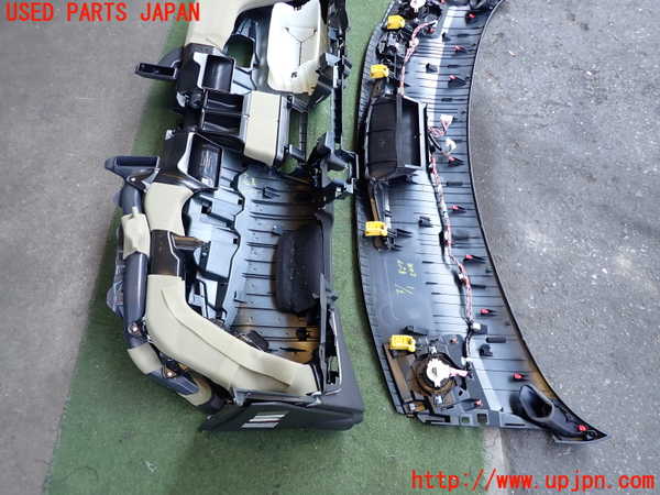 2UPJ-9231027505]プリウスPHV(ZVW52)ダッシュボード 中古_4