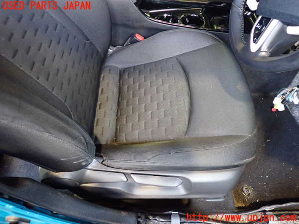 2UPJ-9231027035]プリウスPHV(ZVW52)運転席シート 中古_2