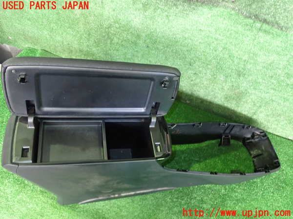 2UPJ-9231027540]プリウスPHV(ZVW52)センターコンソール 中古_3