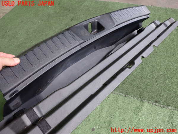 2UPJ-9231027773]プリウスPHV(ZVW52)ラゲッジトレイ3 中古_2