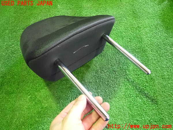 2UPJ-9231027070]プリウスPHV(ZVW52)助手席ヘッドレスト 中古_2