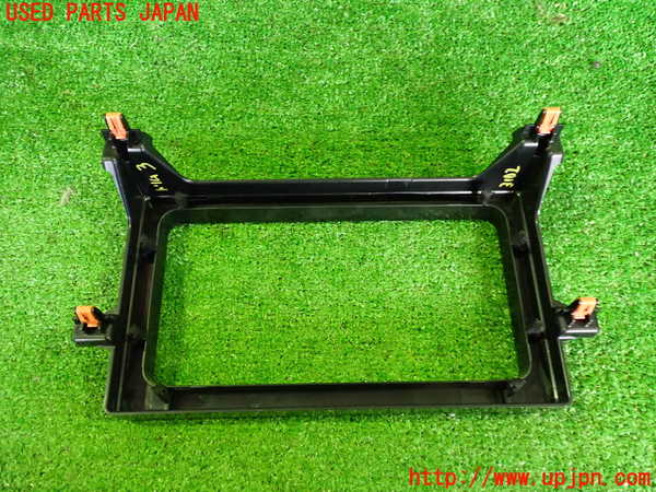 2UPJ-9231027693]プリウスPHV(ZVW52)内装トリム類3 中古_2