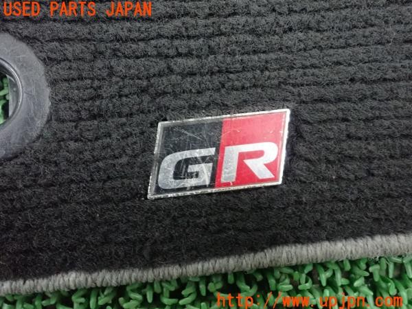 3UPJ=9231030629]プリウスPHV S GRスポーツ(ZVW52)純正 フロアマット 5枚セット 中古_5