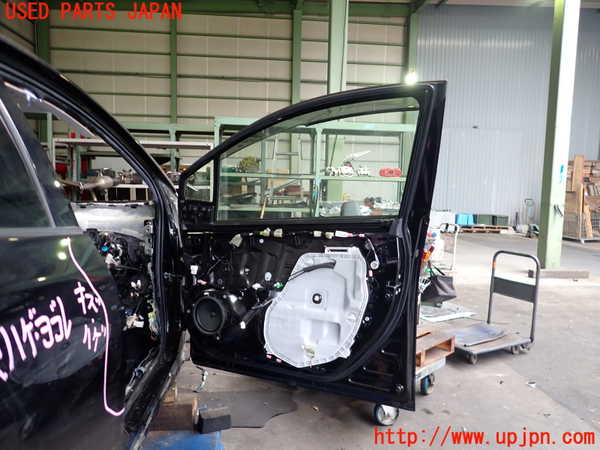 2UPJ-9231031230]プリウスPHV(ZVW52)右前ドア (43R-00122) 中古_4