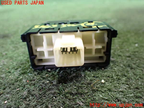 2UPJ-9231036309]プリウスPHV(ZVW52)スイッチ4 (タイマー充電) 中古_2