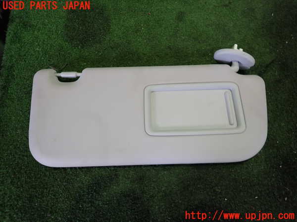 2UPJ-9231037625]プリウスPHV(ZVW52)室内サンバイザー右側 中古_2
