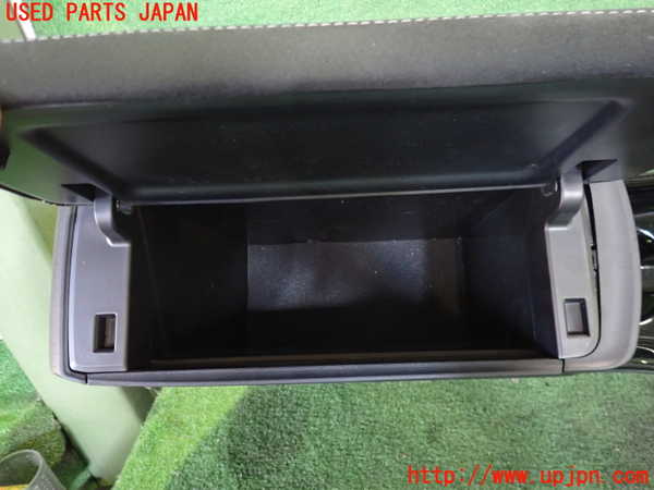 2UPJ-9231037540]プリウスPHV(ZVW52)センターコンソール 中古_4