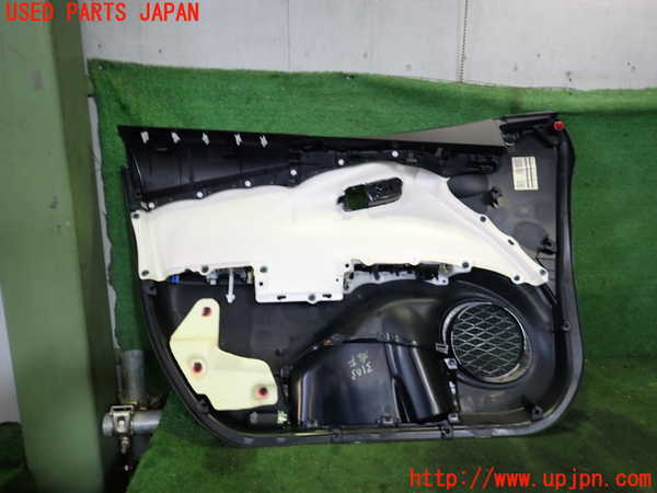 2UPJ-9231031234]プリウスPHV(ZVW52)右前ドア内張り 中古_4